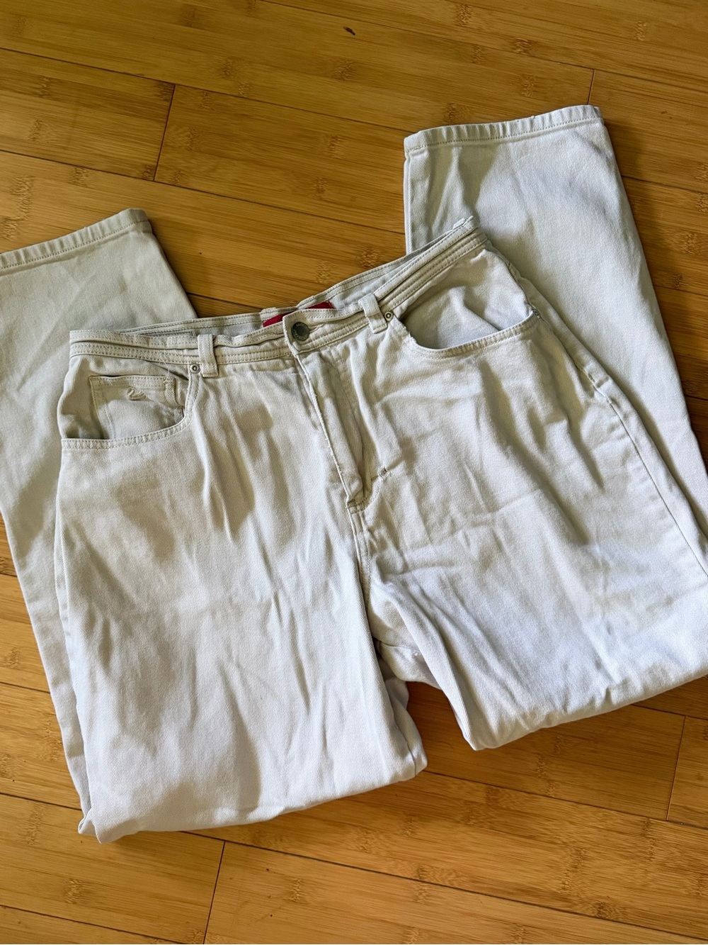 Gloria Vanderbilt Amanda Women's Size 10 Ivory Straight Leg Jeans Stretch Denim